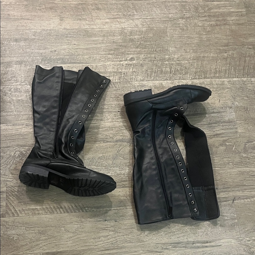 Illude Black Knee-High Women's Boots